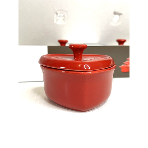 NEW Staub 3 Mini Ceramic Heart Shaped Cocottes Cherry Red with Lids - Picture 3 of 10